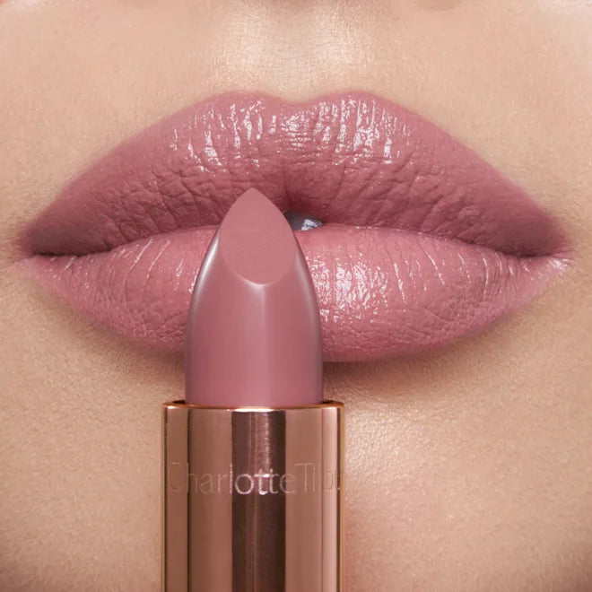 Labial pillow talk matte revolution de Charlotte Tilbury