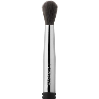 Brocha para ojos Lr007 tapered blending de LARUCE