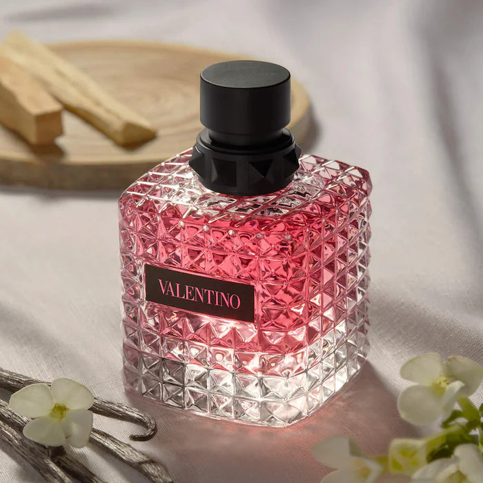 Donna Born In Roma Eau de Parfum with Bourbon Vanilla & Jasmine de Valentino