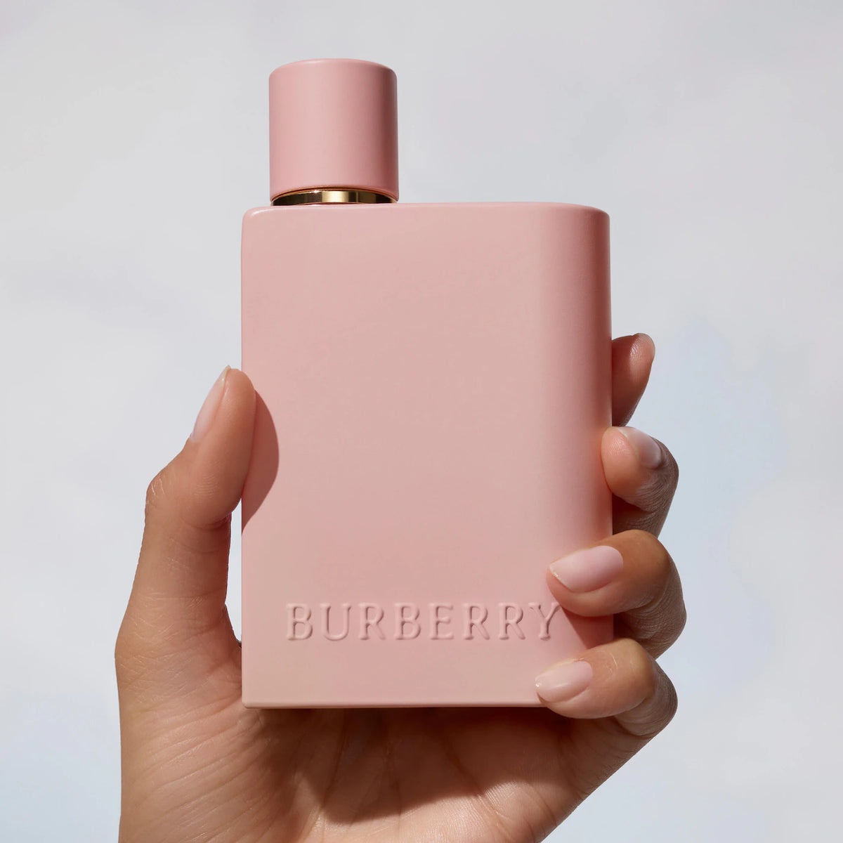 BURBERRY Her Parfum with Cherry