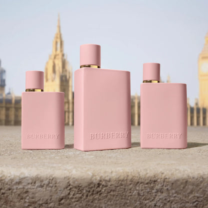 BURBERRY Her Parfum with Cherry