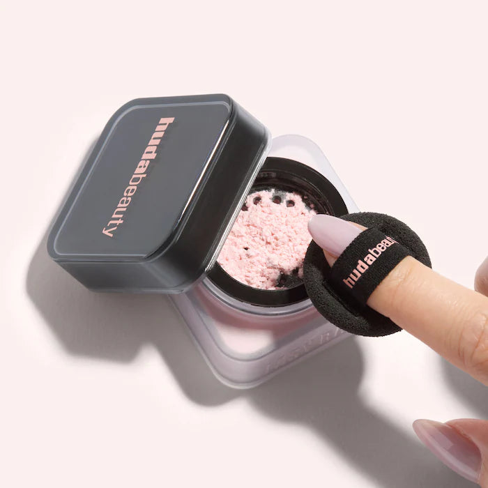 mini easy bake polvos sueltos de Huda Beauty